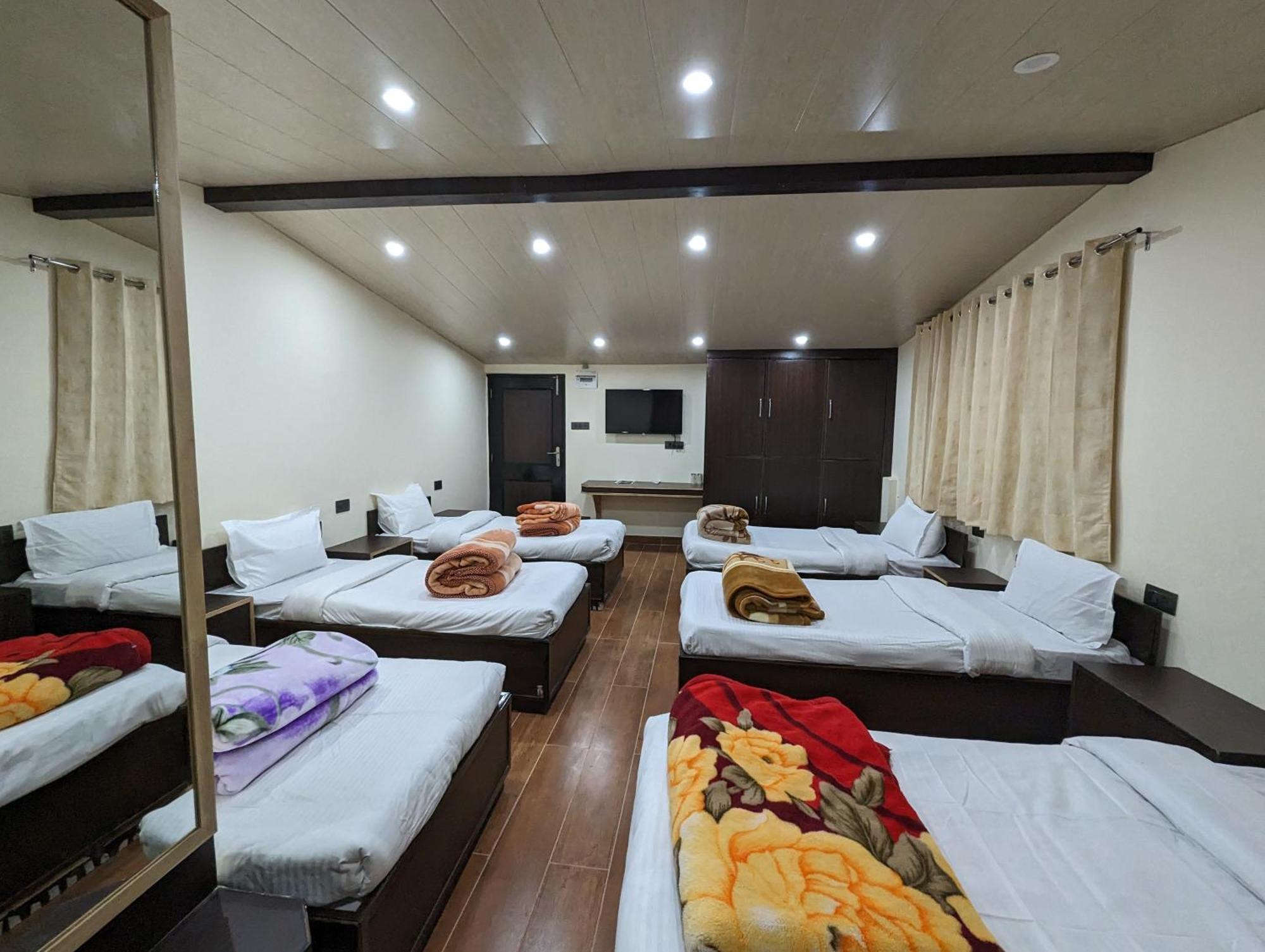 Bed and Breakfast Himalayan Hideaway à Shimla Extérieur photo